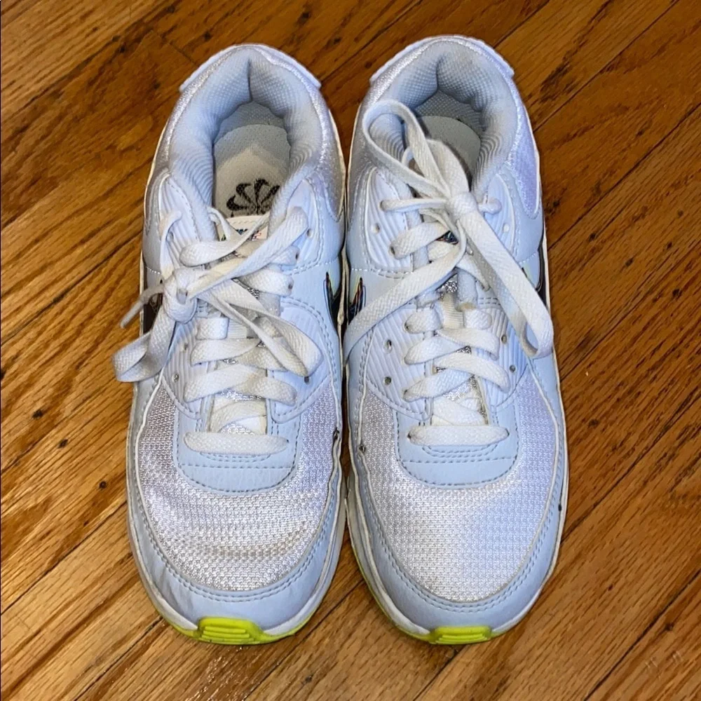 Nike Air Max size 5.5 Kids White and Yellow Sneakers